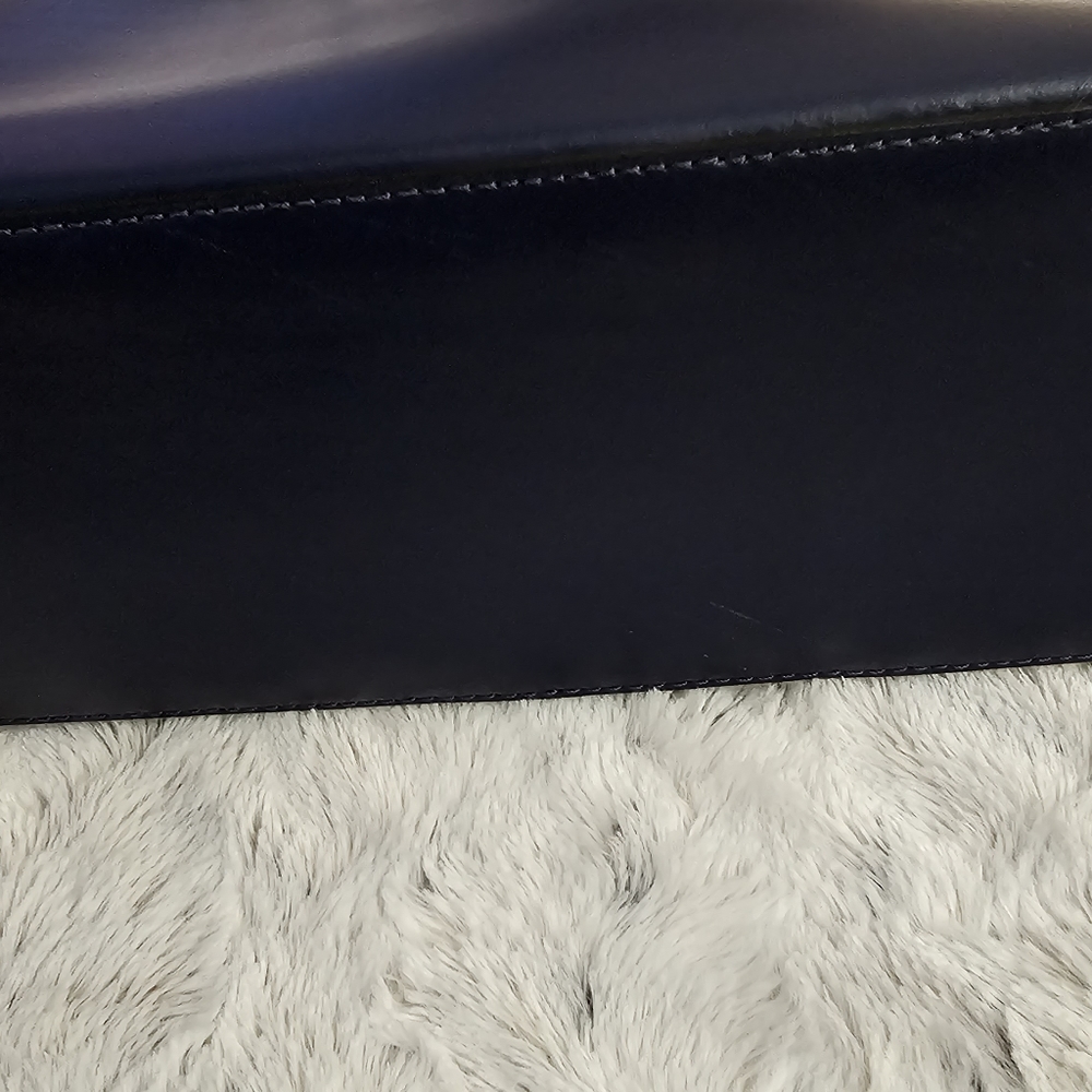 Kate Spade ♠️ - Picture 3 of 4